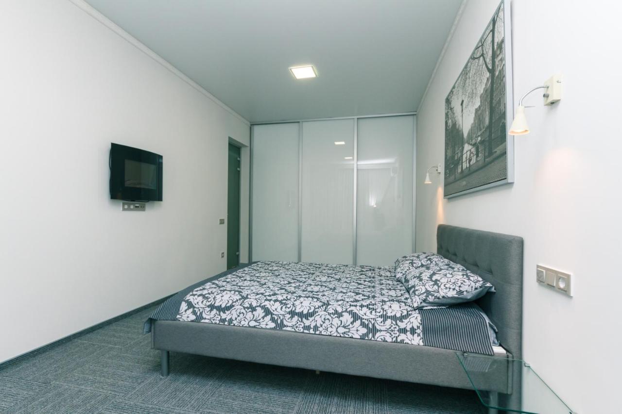 Hotrent City Deluxe Kiev Esterno foto